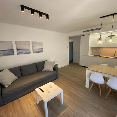 아파트 Cala Montgo L' Escala